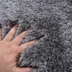 Silver Tufted Shaggy Rug 160 X 230 Cm -Garden Store RG Y02 SILVER detail4 8b0bd74a b381 4f3a b74b 3666acf38ad1